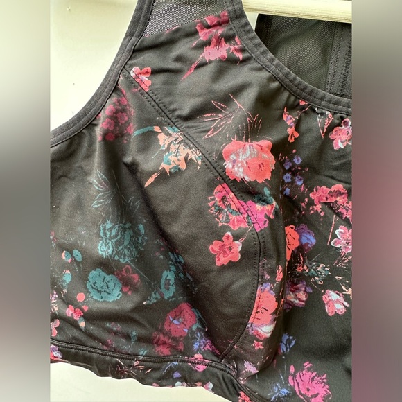 LANE BRYANT / LIVI ACTIVE - Black Floral Print Racer Back Style Sports Bra 18/20 - Picture 5 of 8